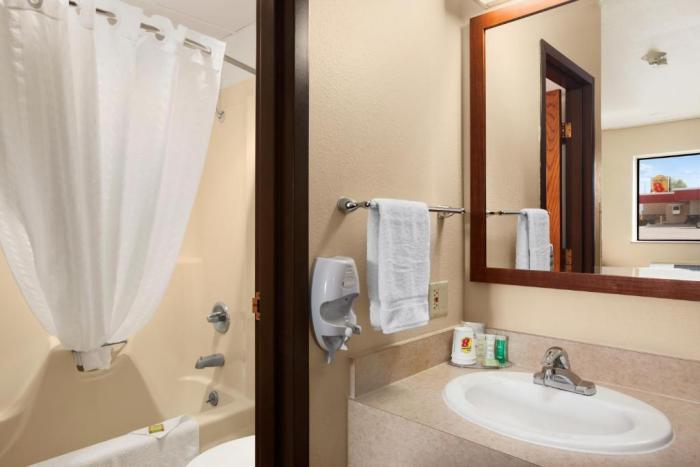Super 8 By Wyndham Columbus Hotel Quarto foto